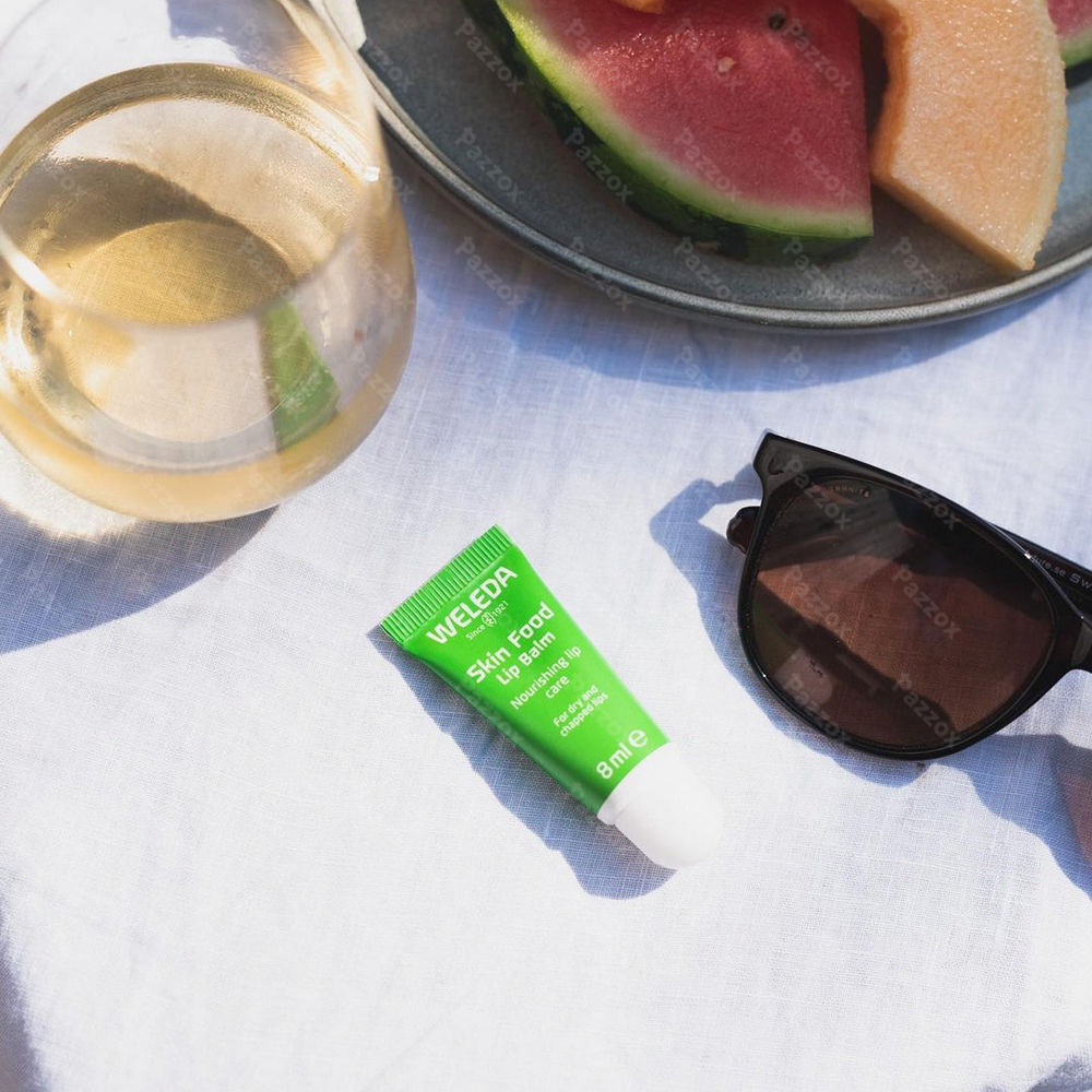 Weleda Skin Food Lip Balm 8ml
